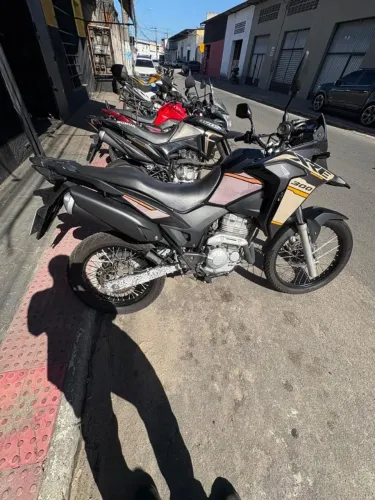 XRE 300 adv 2022