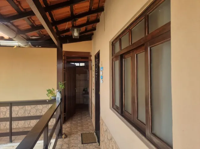 Rio Ostras Praias Centro/Am.Peixoto sobrado kit 35m2 80mil e outroqto/sala vendo/alugo