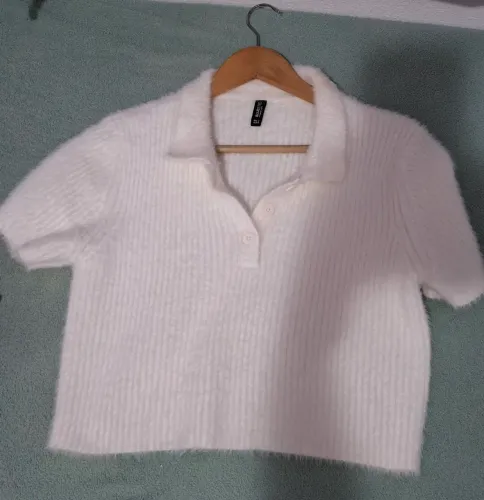 Blusa cropped felpuda/fluffly, tam G
