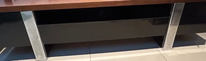 Rack Rudnick em MADEIRA com Pés em Inox - ótimo Estado