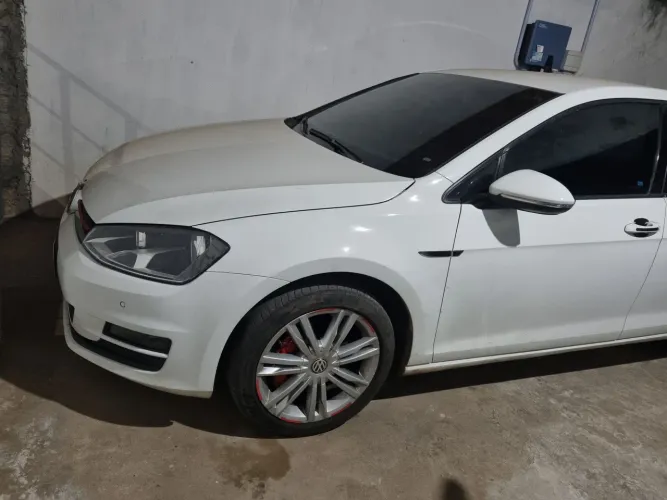Volkswagen Golf Comfortline 1.0 TSI Total Flex Mec. 2017