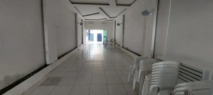 INVESTIDOR - 2 Prédios Comerciais de 3 pavimentos com 6 kitnets piscina e salões - Jurunas
