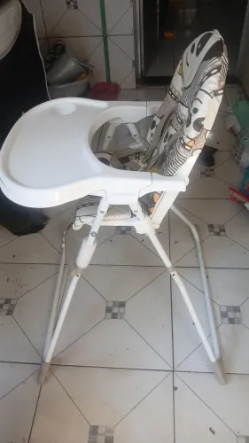 Cadeirinha de alimentação