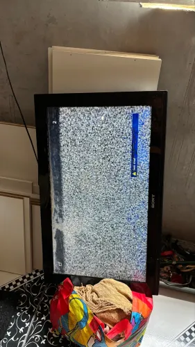 Tv led 33 polegadas com risco na tela