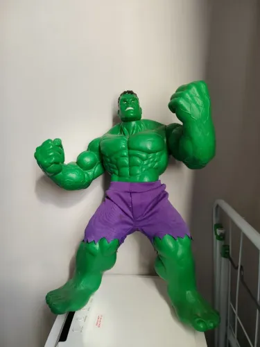 Vendo boneco Hulk 50 cm
