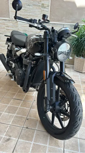 SPEED TWIN 900 / ano 2026.