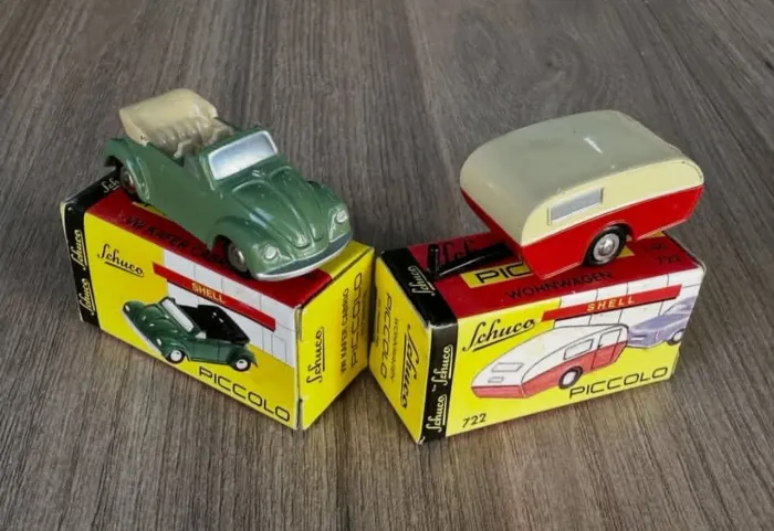 Schuco Fusca + Trailer - Miniatura Colecionável