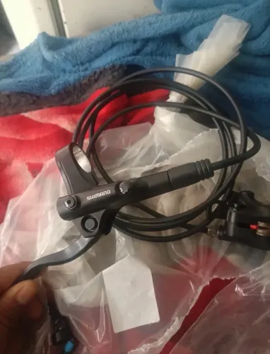 vendo ou troco mt 200 novo