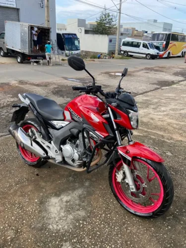 Honda CB 250F Twister ABS, 2021/2021, flex (álcool/gasolina).