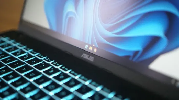 Notebook Asus V16 - 32GB RAM, RTX4050