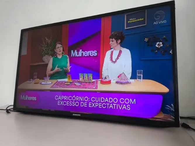 TV LED 46" Samsung Série EH5000 - Imagem Impecável (BARATO LER DESCRIÇÃO)