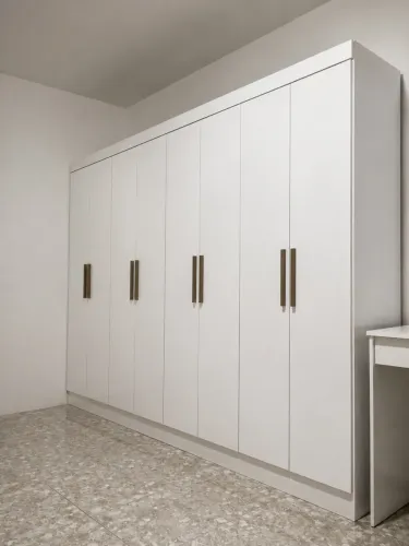 Guarda roupa 8 portas