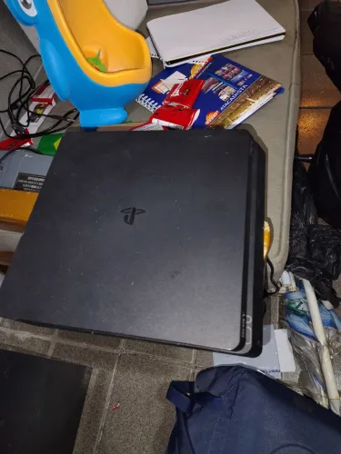 Console play 4