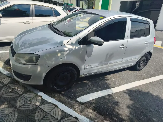 Volkswagen Fox 1.0 MI Total Flex 8V 5P 2012