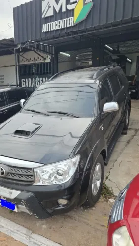 Toyota Hilux SW4 SRV D4-d 4X4 3.0 TDI Dies. AUT 2011