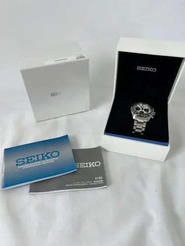Seiko Prospex Speedtimer Solar Chronograph "Panda" (SSC813) - Completo e Impecável