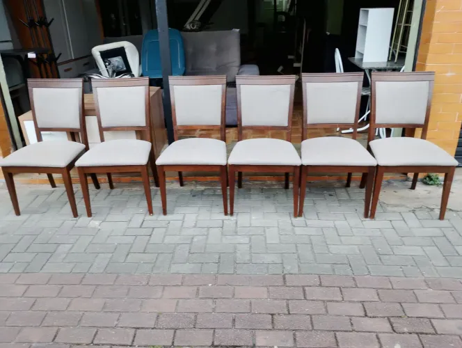 6 cadeiras por R$500