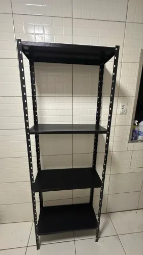 Estante de aço