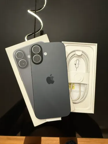 iPhone 17 256GB, bateria 93%, garantia até novembro
