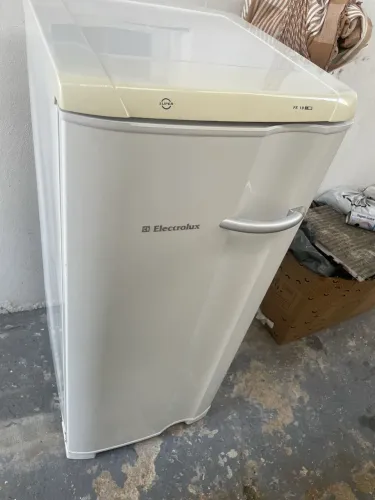 Freezer Vertical Eletrolux