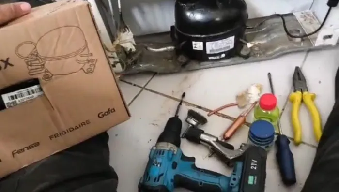 Reparação de Geladeira freezer bebedouros de água câmara frigorífica Expositores