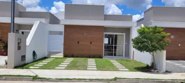 Casa para locação no Condomínio América House 2/4 quartos sendo 2 suites