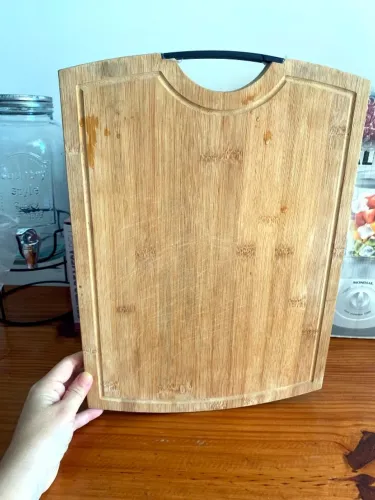 Tábua de bambu com alça
