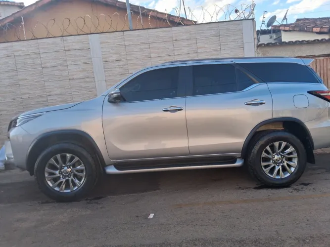 Toyota Hilux SW4 SRX 4X4 2.8 TDI 16V Dies. Aut. 2022