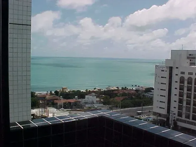 Apartamento a 350 m da praia de Ponta Negra/Porto Verão para vender, 2 quartos, wifi.