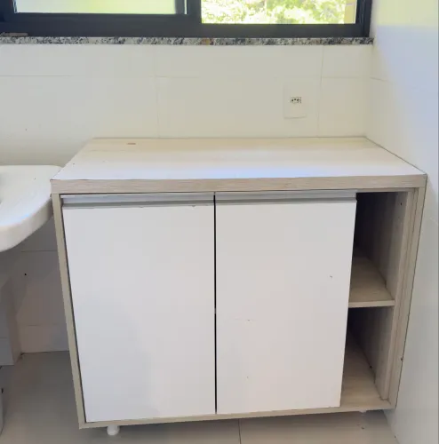 Vendo armário lavanderia 