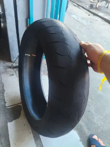 Pneu Pirelli Diablo 180/55-17