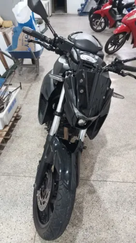 FZ25 Preta 2022/2023