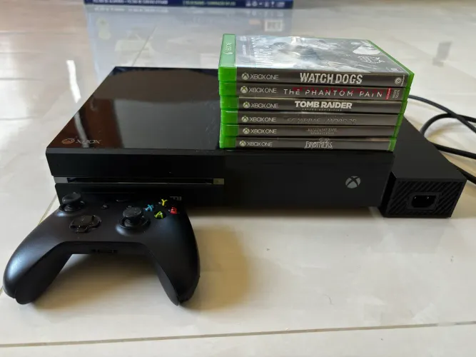 ? Xbox One 500GB + 6 Jogos Originais + Controle - Excelente Estado!