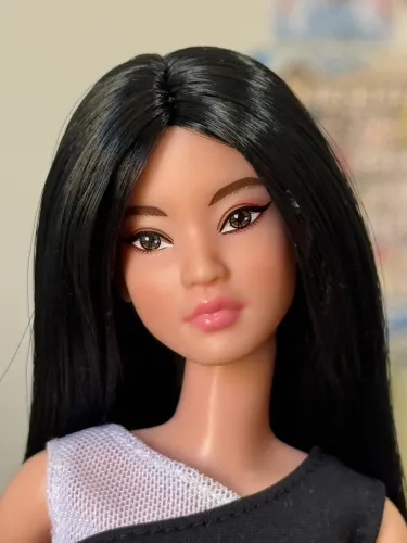 Barbie looks 03 (com reroot)