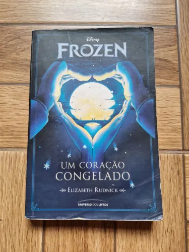 Frozen: Um Coração Congelado - Elizabeth Rudnick | Livro infantil usado