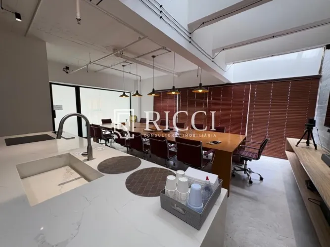 Sala Comercial na Encruzilhada em Santos | RICCI Consultoria
