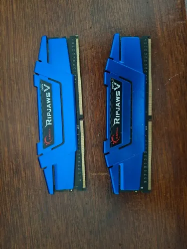 2x8gb Memoria Ram DDR4 2400Mhz