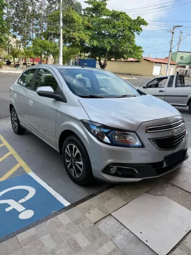 Chevrolet Onix Hatch LTZ 1.4 8V Flex Power Mec. 4P 2015