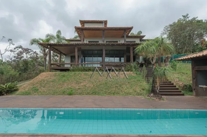 Casa à Venda ou Locação no Condomínio Pasárgada | 5 Quartos - 520m²