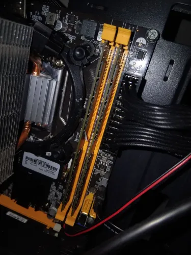 2 pentes 8 gigas ddr3
