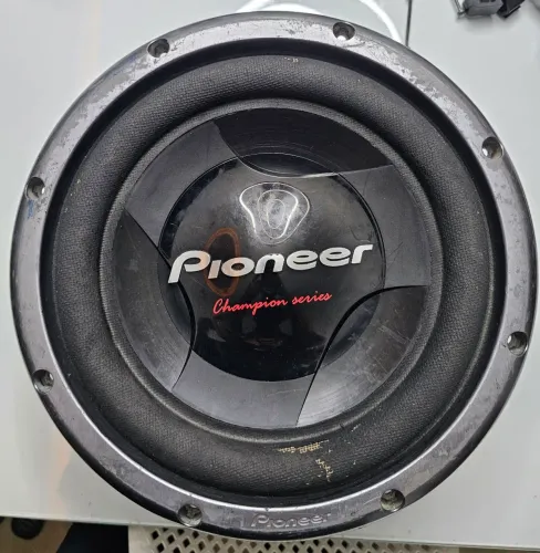 Sub pionner cara preta