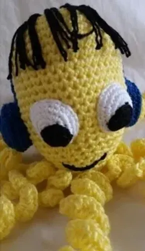 Amigurumi especial para Bebês Feito a mão Polvo Terapêutico Amarelo com Fone Azul Crochê
