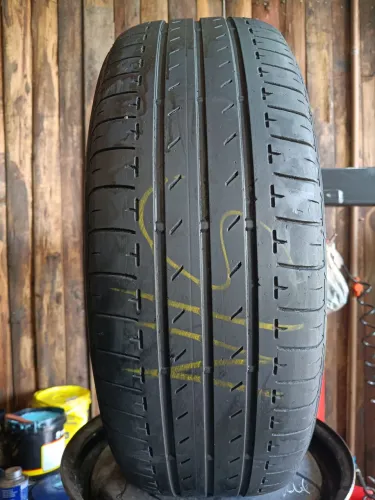 PNEU ARO 16 // 205/60 // BRIDGESTONE // VALOR DO PAR