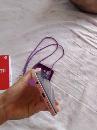 Celular semi Novo