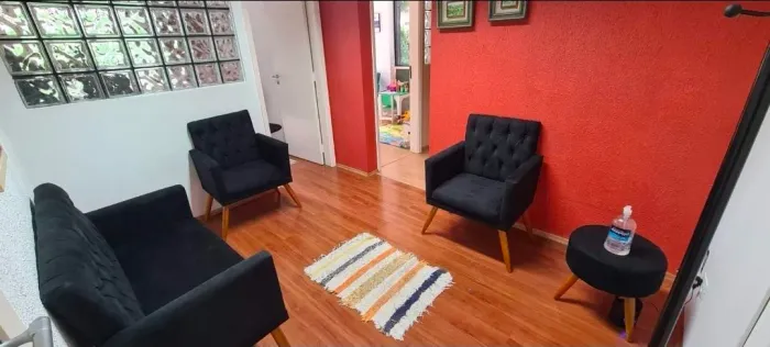 Kit Namoradeira com 02 Poltronas Nina Captone e Puff Redondo Preto