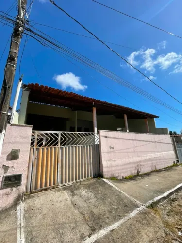 CASA AMPLA COM 2 QUARTOS (SENDO 1 SUÍTE) EM EXTREMOZ