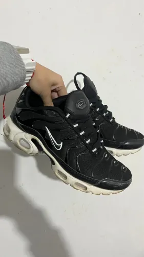 NIKE TN