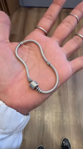 Bracelete original, legítima Pandora com 5 meses de uso 