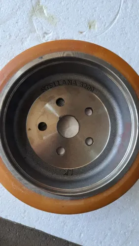 Roda de Tração Empilhadeira