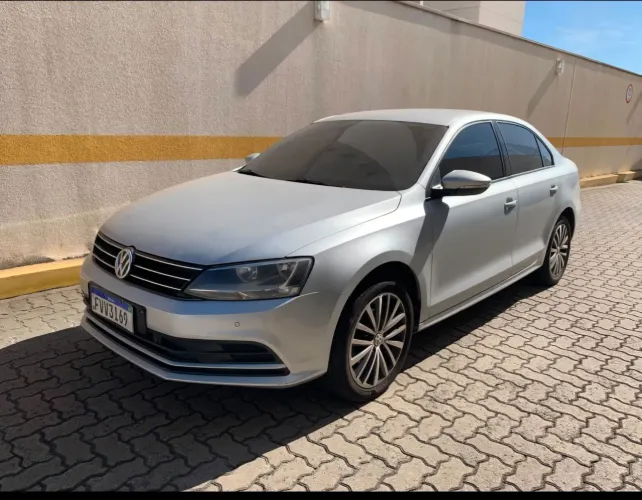 Volkswagen Jetta Comfortline 2.0 T.flex 8V 4P Tipt. 2015